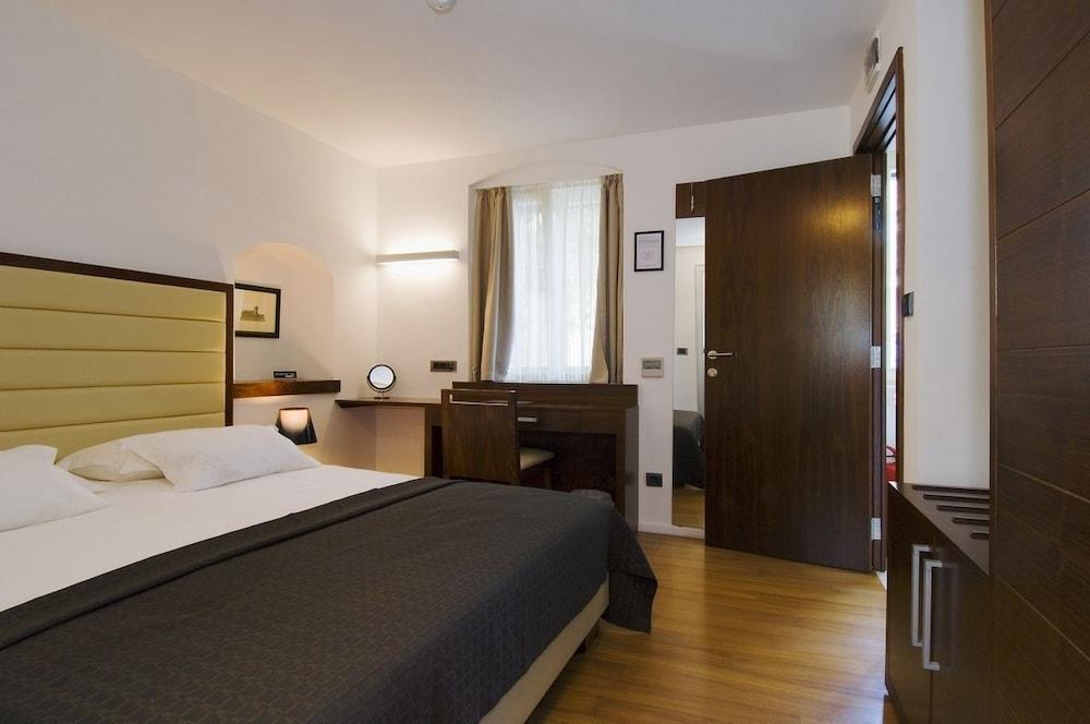 ספליט Hotel Vestibul Palace & Villa - Small Luxury Hotels Of The World מראה חיצוני תמונה