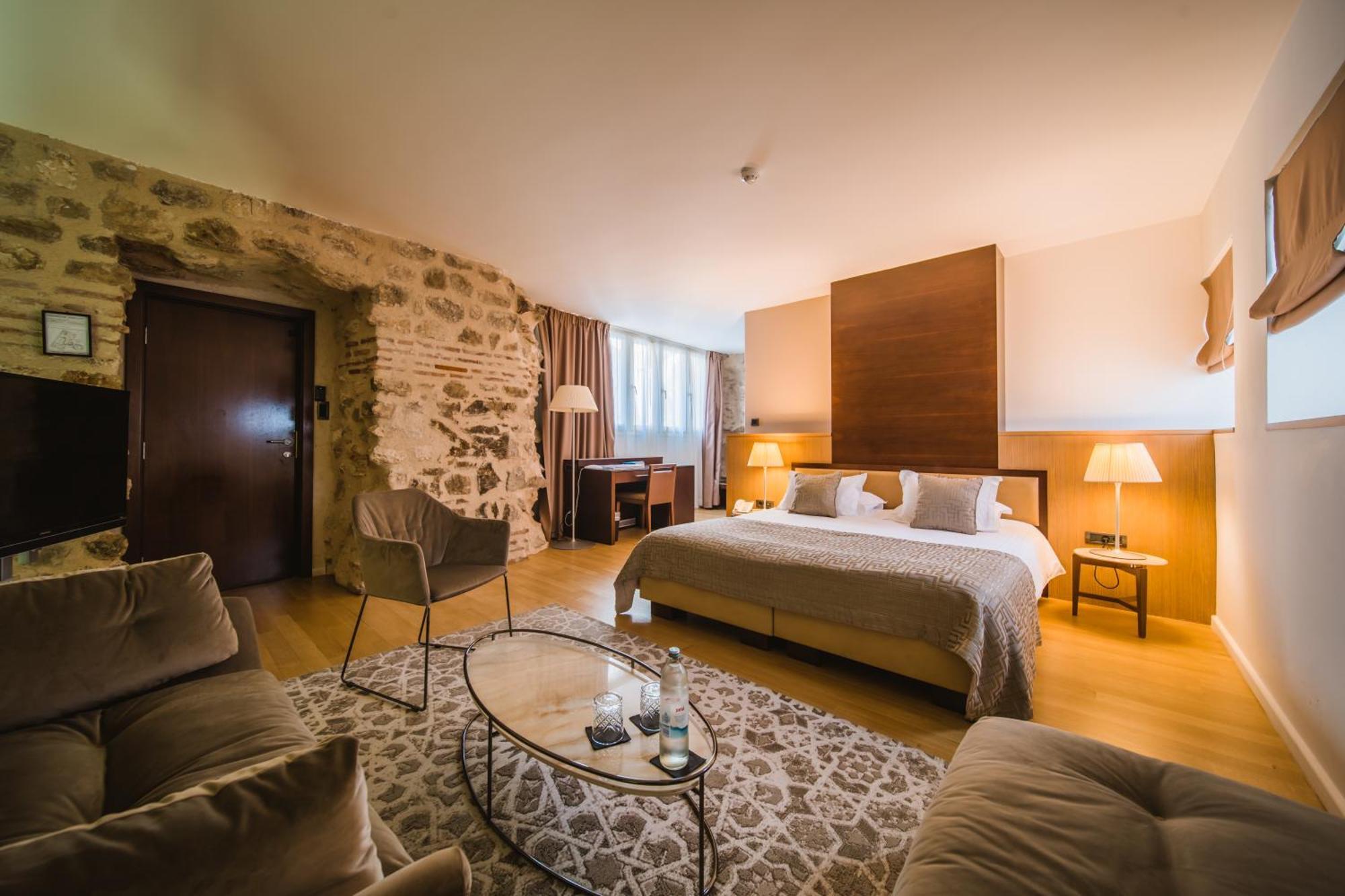 ספליט Hotel Vestibul Palace & Villa - Small Luxury Hotels Of The World מראה חיצוני תמונה